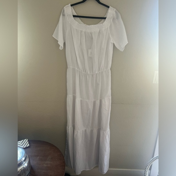 NWT White Maxi Dress, great for beach, vacation, weekend vibes.  XXL - Picture 1 of 4